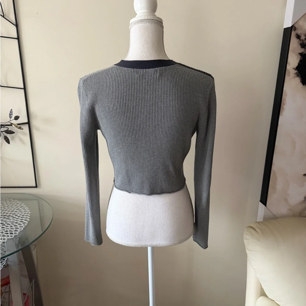 Peter Som Gray & Navy Cropped ColorBlock Pearl Long Sleeve Cardigan sz Large EUC
